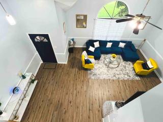 King Bed_Cozy Urban Retreat-Central Memphis - Memphis - 7