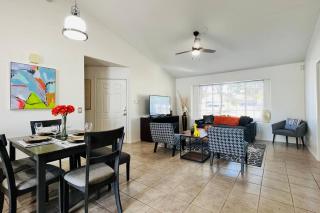 Cozy 3 Bedrooms Town home in Chandler with community pool - Chandler - 8