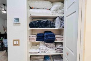 Cozy 3 Bedrooms Town home in Chandler with community pool - 8