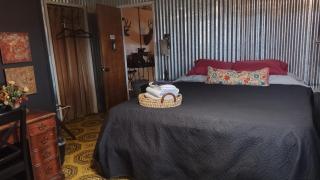Rustic Rooms by Kings Canyon & Sequoia National Parks - 7