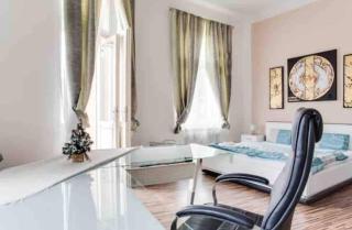 Luxury 3KK Apt w/2KINGBeds 65”TV,Next Wenceslas Sq - Prague - 3