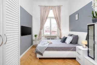 Luxury 3KK Apt w/2KINGBeds 65”TV,Next Wenceslas Sq - Prague - 9