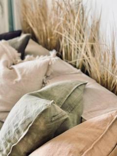 The Golden Oak in Calella Centre - 100m from beach - 2