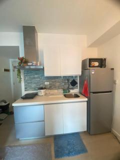 Condo Azure Staycation in Paranaque Beach View - Manila - 7
