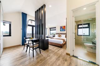 ROYAL DRAGON HOTEL - 6