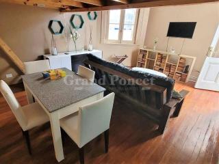 Bohemian San Telmo for large groups and families spacious and comfy apt for your Perfect Stay , ATENCIÓN PRECIO DE RESERVA EN DOLARES O PESOS DOLAR BLUE - 6