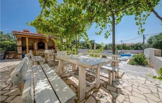 Gorgeous Apartment In Rab With Wi-Fi - Rab - 4