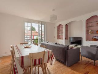 Appartement spacieux et rénové sur les hauteurs, idéal pour vacances en famille ou amis - FR-1-2-437 - Hendaye - 0