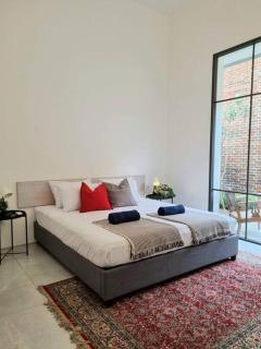 Modern Brickhouse - 6