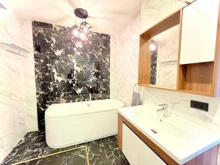 Ratsamee poolvilla K - 3