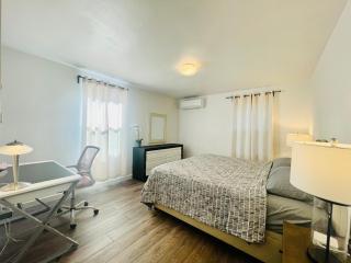 Super Privacy Lakeshore Forest Home with Air Conditioners at Haller Lake - Seattle - 4