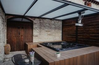 The Stonehouse Suites with Private Bath Spas - 6