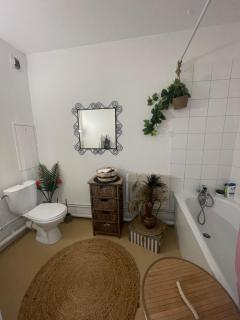 Studio in the heart of Paris next PéreLachaise/Bastille - 2