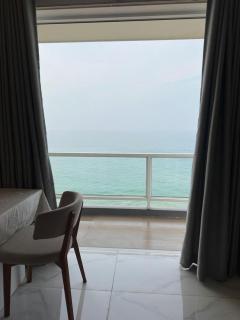 PL BEACH FRONT APARTMENT - 2