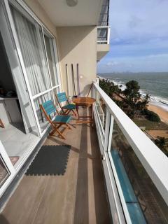PL BEACH FRONT APARTMENT - 7