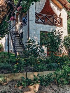 White Valley entire Guest House next to Forest - Chişinău - 8