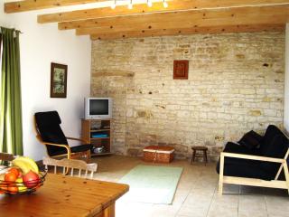 Le Noisetier at Les Hiboux Gites - Chef-Boutonne - 3