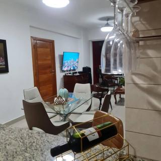 Apartamento, completo, cómodo en Bella Vista con 1 o 2 dormitorio - Santo Domingo - 2