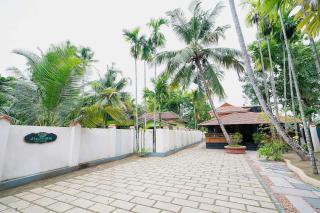 Hotel O ATHARVAM RESORT - Cherai Beach - 0