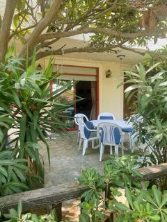 2 Bedroom, Sea Side Retreat Saronida - Saronida - 9