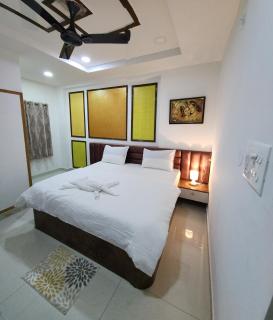 Hotel Viraaj Suites Miyapur - Hyderabad - 1