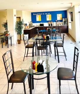 Days Inn by Wyndham Grande Prairie - 4