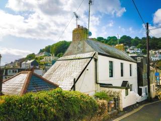 Jessamine: Restored fisherman's cottage close to Looe's harbour - 0