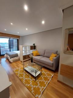 Estudio céntrico con garaje y vistas al mar. - Vigo - 4