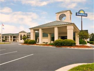 Days Inn by Wyndham Metter - Metter - 4