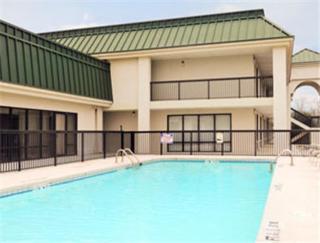 Days Inn by Wyndham Metter - Metter - 0