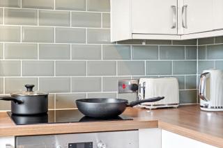 Beautiful 2 Bedroom Apartment MK Free Parking - 1