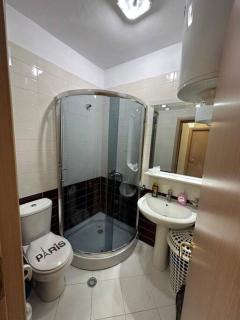 Glow Apartment Near Center - Tirana - 1