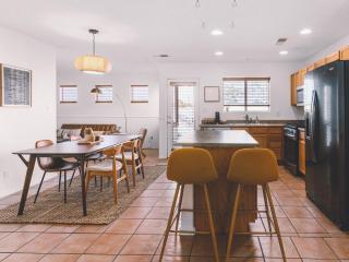 Chic Mid-Century Boho Oasis - 15 min to Old Town - Albuquerque - 7