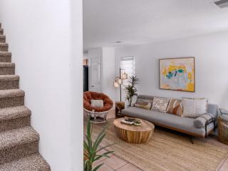 Chic Mid-Century Boho Oasis - 15 min to Old Town - Albuquerque - 8
