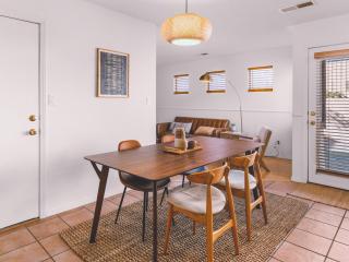 Chic Mid-Century Boho Oasis - 15 min to Old Town - Albuquerque - 3