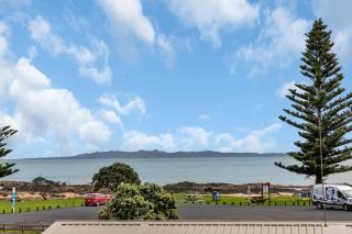 Seaside on Stratford - Cable Bay Holiday Home - Cable Bay - 4