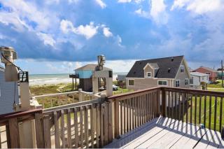 Beach View/Beach Front, 1 minute walk to the beach - Galveston - 8