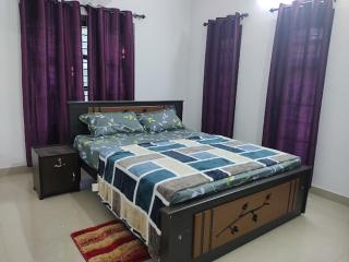 Sangam serviced villa - Batheri - 3
