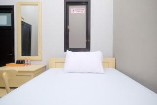 DR Living Syariah Solo Mitra RedDoorz - 3