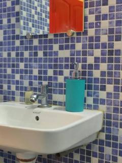 Minimalistic white stay - 2