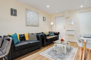 Huge 5BDRM Ensuite in Liverpool Monthly discounts Bu Hinkley Homes Short Lets & Serviced Accomodation - Liverpool - 0