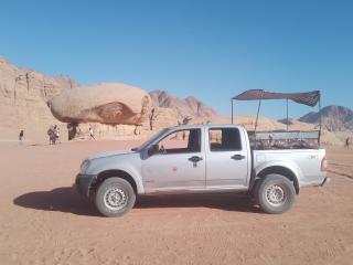 Wadi rum desert sky - 0