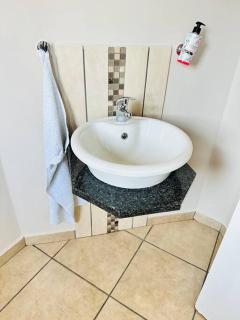 Warm Stay in an Estate pty Ltd - 1