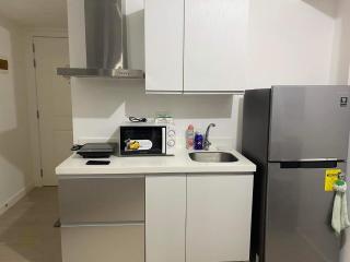 Cozy 1BR Condo in Azure Urban Resort Residences - Manila - 7