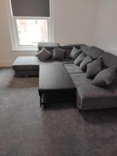 Moden Stylish large Southsea Apartment with jacuzzi bath sleeps 6 - 2