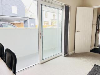 Ground Floor 1-Bed Flat in Newmarket - WiFi Sleeps 3 Guests - 7