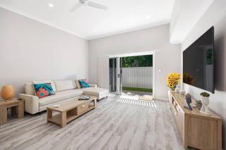 'Esplanade Escape' A Fresh Coastal Family Hideaway - 4