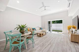 'Esplanade Escape' A Fresh Coastal Family Hideaway - Hervey Bay - 3