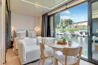 Domy Na Wodzie - La Mare Motlava Houseboats with Sauna by Downtown Apartments - Danzig - 9