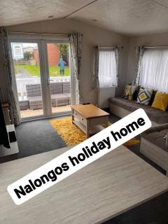 FV006 NALONGOS HOLIDAY HOME - Saint Osyth - 9